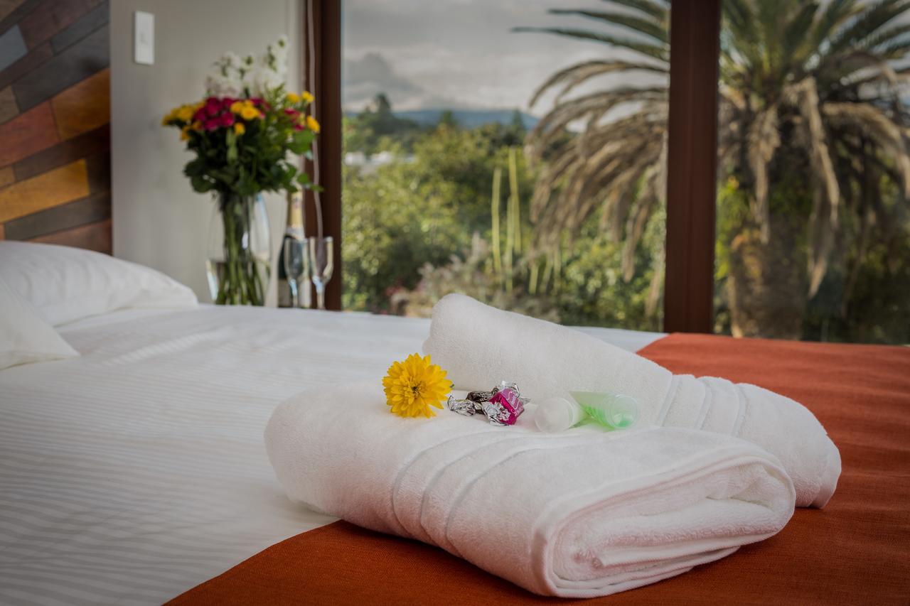 Ilalo Garden Hotel & Restaurant Quito Bagian luar foto